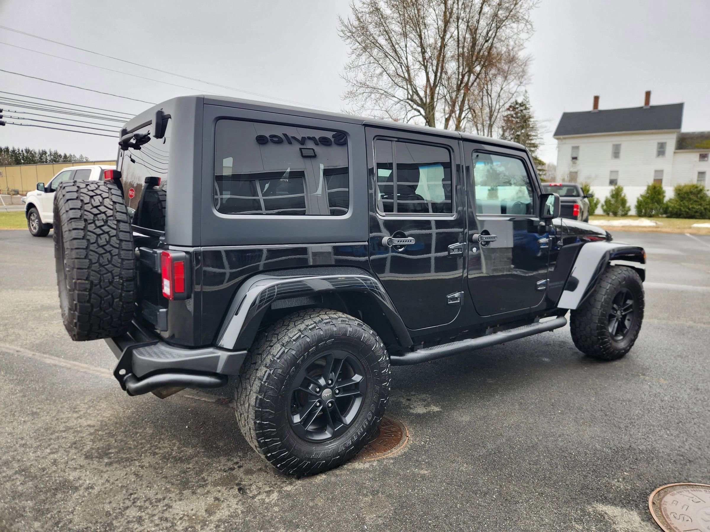 Used 2017 Jeep Wrangler Unlimited Sahara AWD/4WD image 19