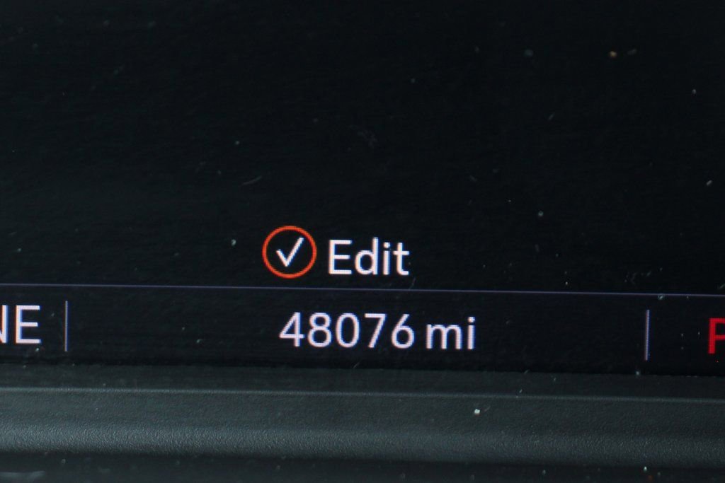 Used 2021 Chevrolet Suburban LS w/ Driver Alert Package image 22