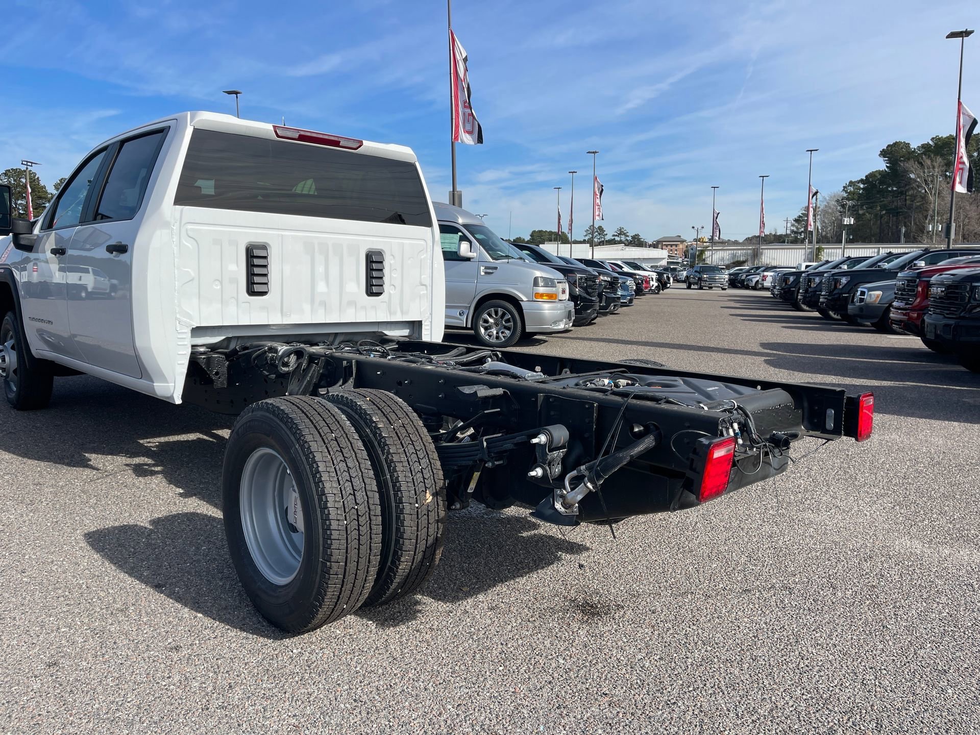 New 2026 GMC Sierra 3500 Pro w/ Convenience Package AWD/4WD image 7