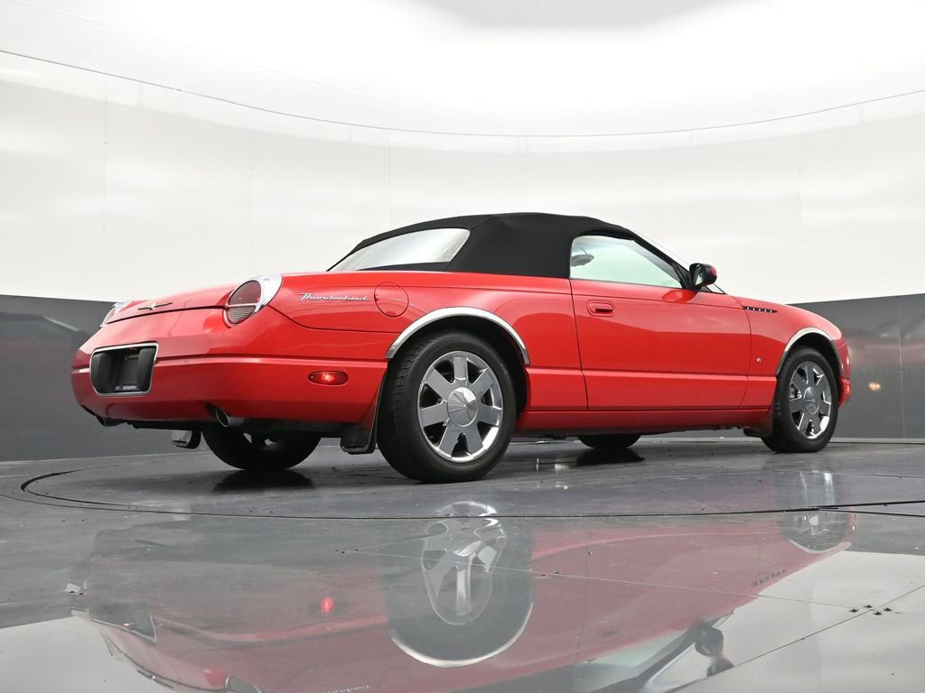 Used 2003 Ford Thunderbird image 28