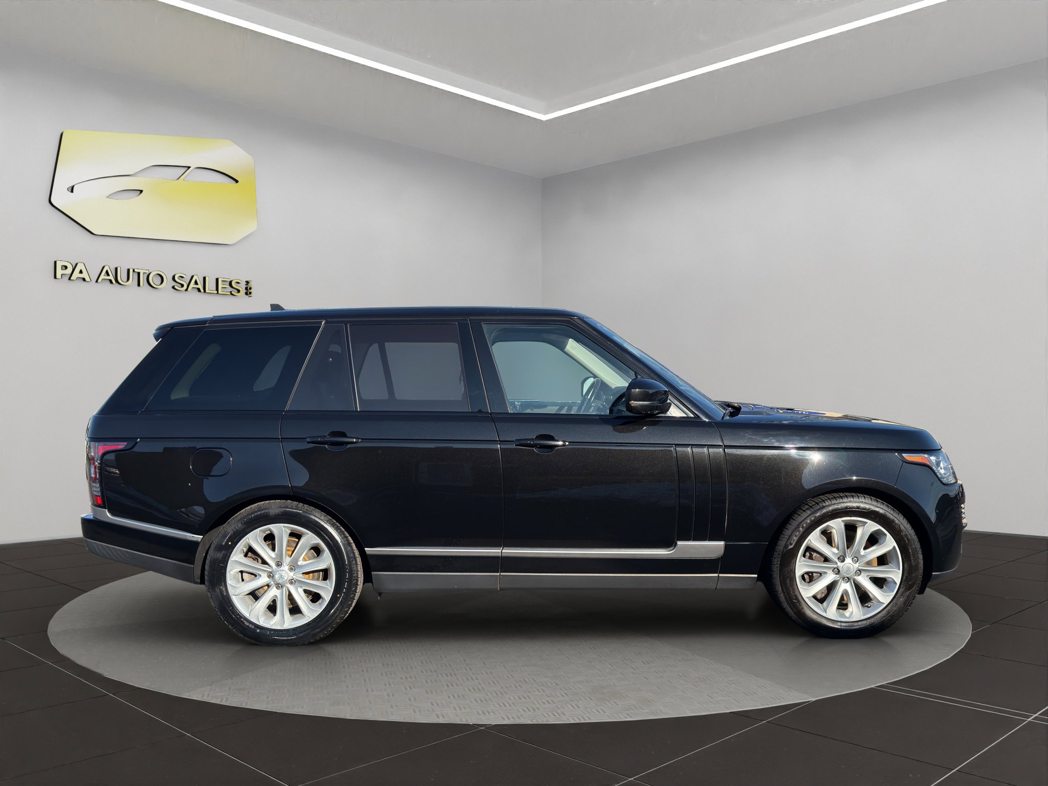 Used 2016 Land Rover Range Rover HSE image 8