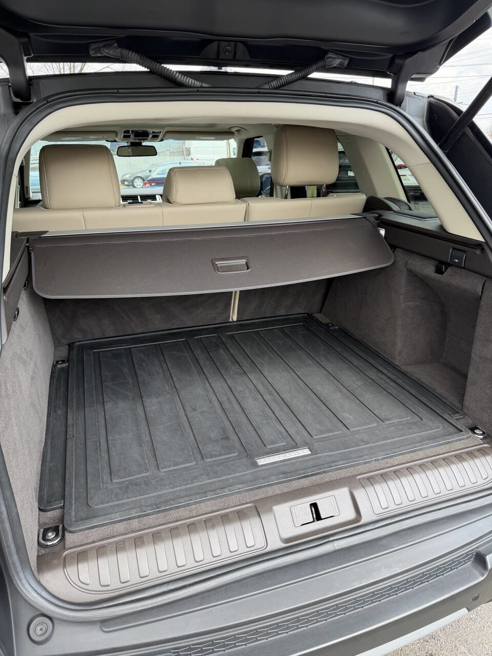 Used 2014 Land Rover Range Rover Sport HSE image 15