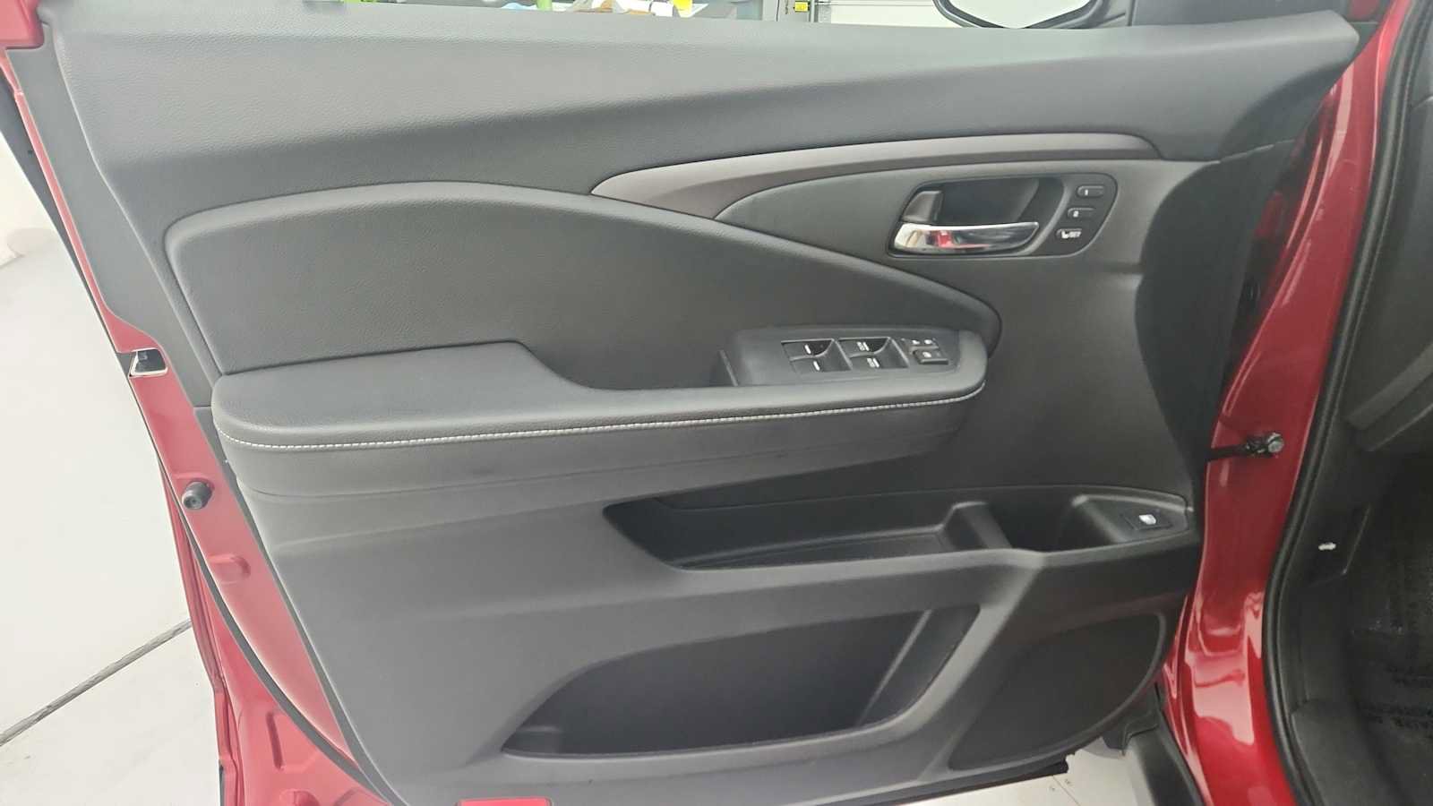 Used 2024 Honda Ridgeline RTL image 12