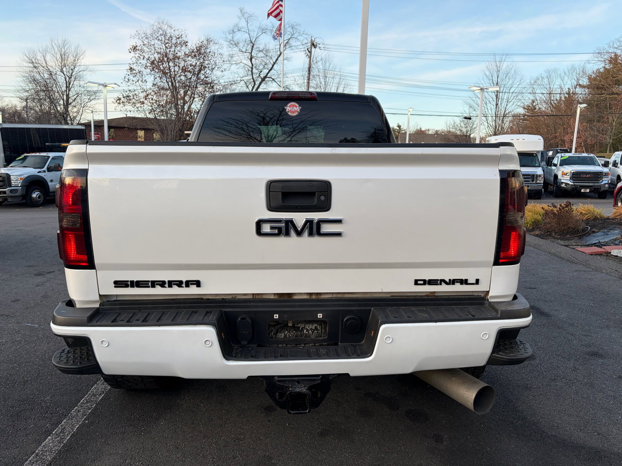 Used 2018 GMC Sierra 3500 Denali w/ Duramax Plus Package image 9
