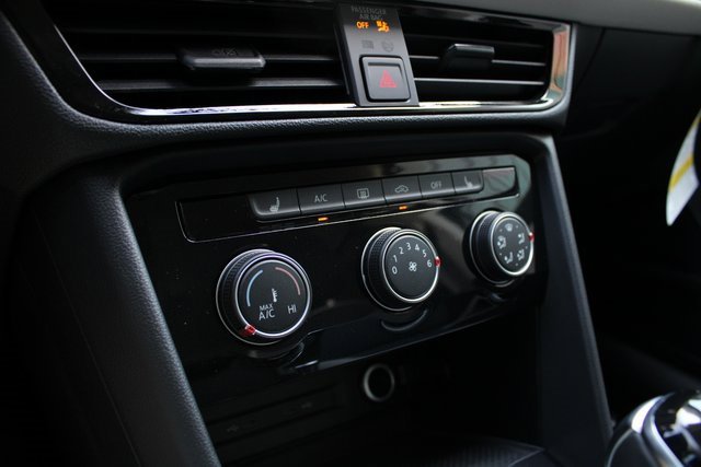 New 2025 Volkswagen Taos S image 4