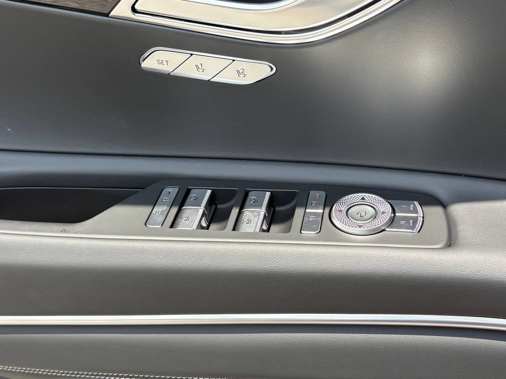 New 2027 Genesis GV80 2.5T AWD/4WD image 12