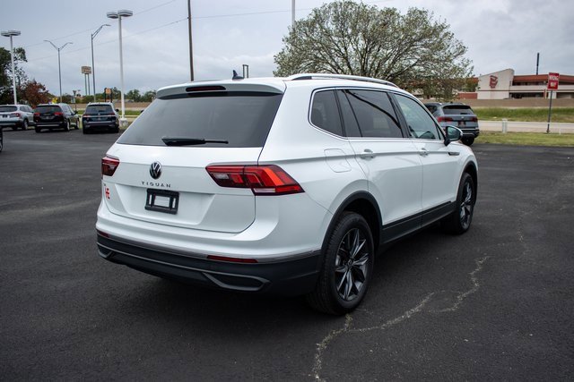 Used 2023 Volkswagen Tiguan SE image 7