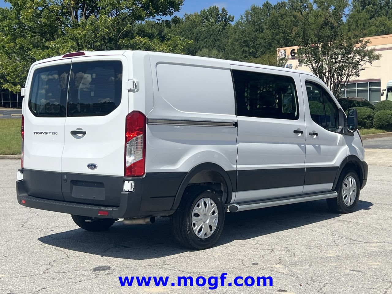 Used 2025 Ford Transit 250 Low Roof w/ Exterior Upgrade Package RWD image 3