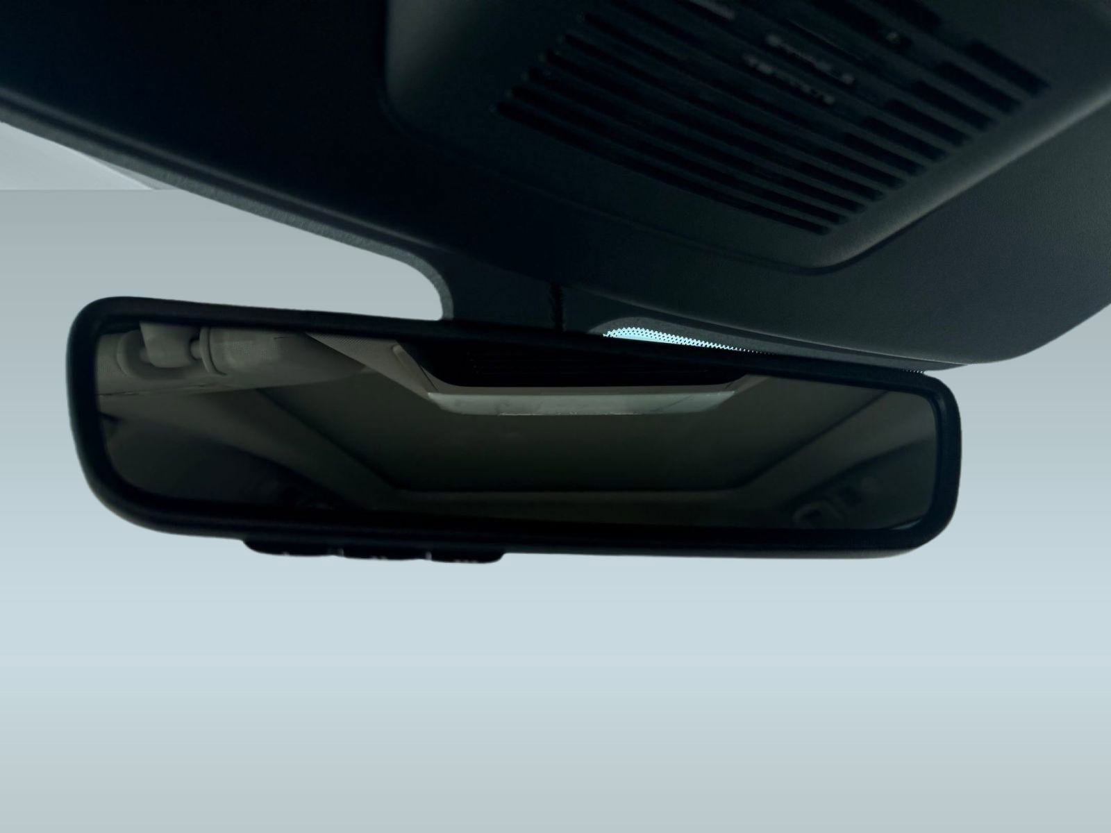 New 2025 Nissan Pathfinder Platinum image 17