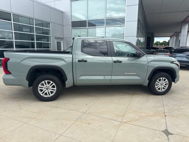 Used 2024 Toyota Tundra SR5 AWD/4WD image 8