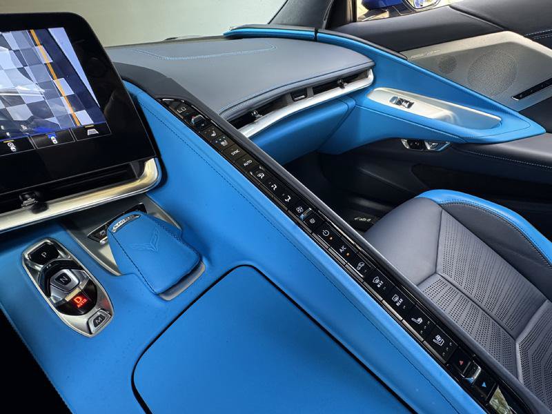 Used 2021 Chevrolet Corvette Stingray Premium Conv w/ Z51 Performance Package RWD image 29