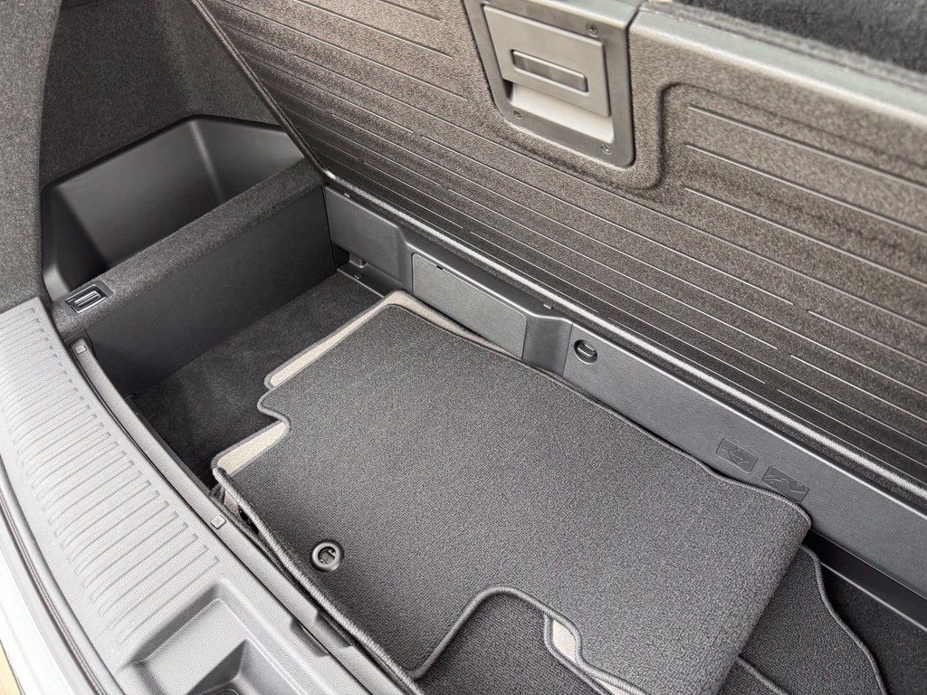 Certified 2026 Acura MDX SH-AWD image 21