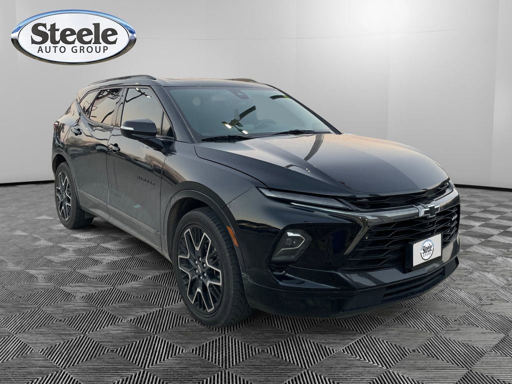 Used 2023 Chevrolet Blazer RS w/ Driver Confidence II Package image 7