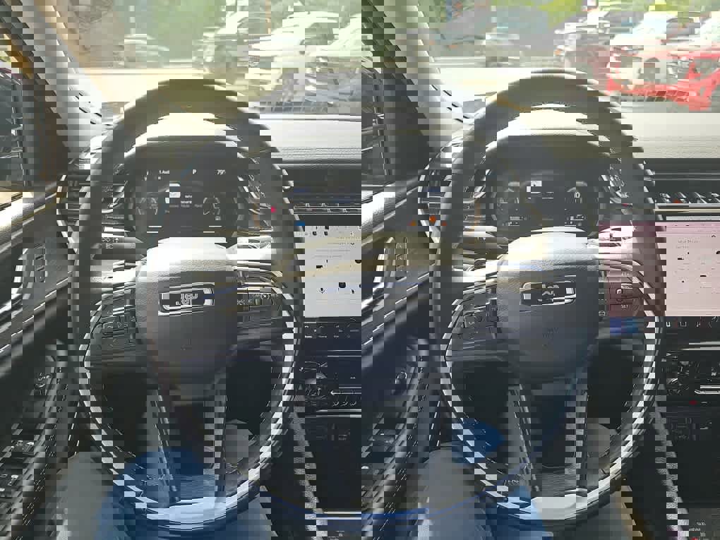 Used 2021 Jeep Grand Cherokee L Limited image 18