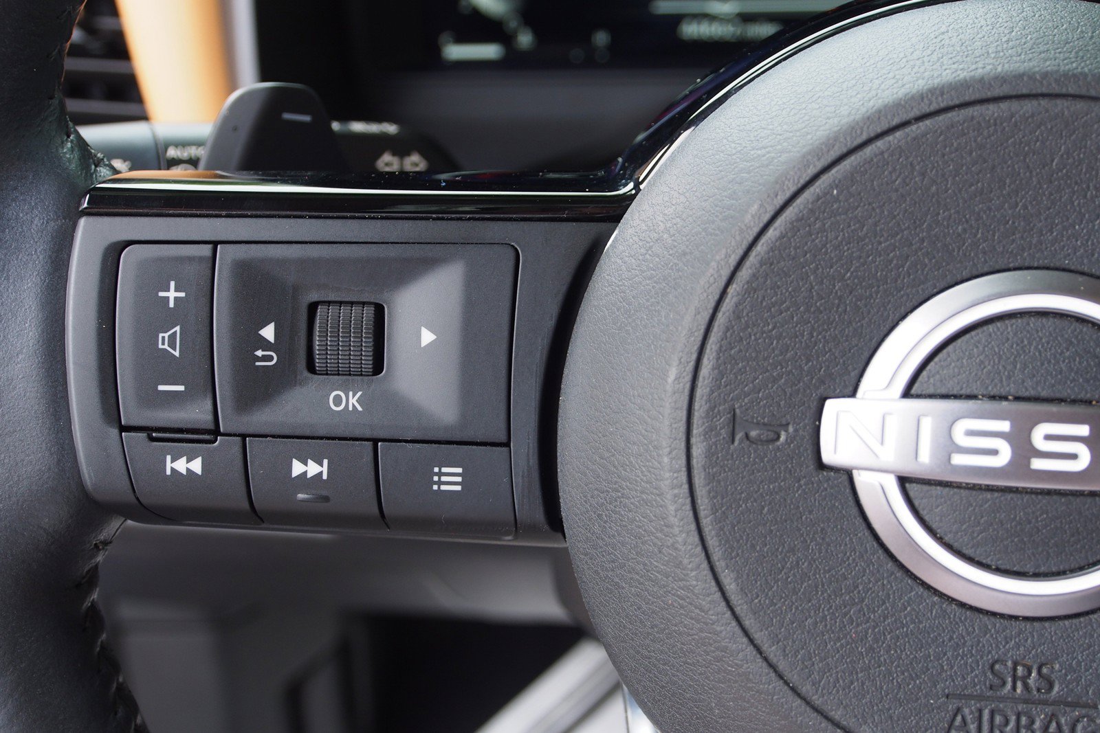 Used 2023 Nissan Rogue Platinum AWD/4WD image 23
