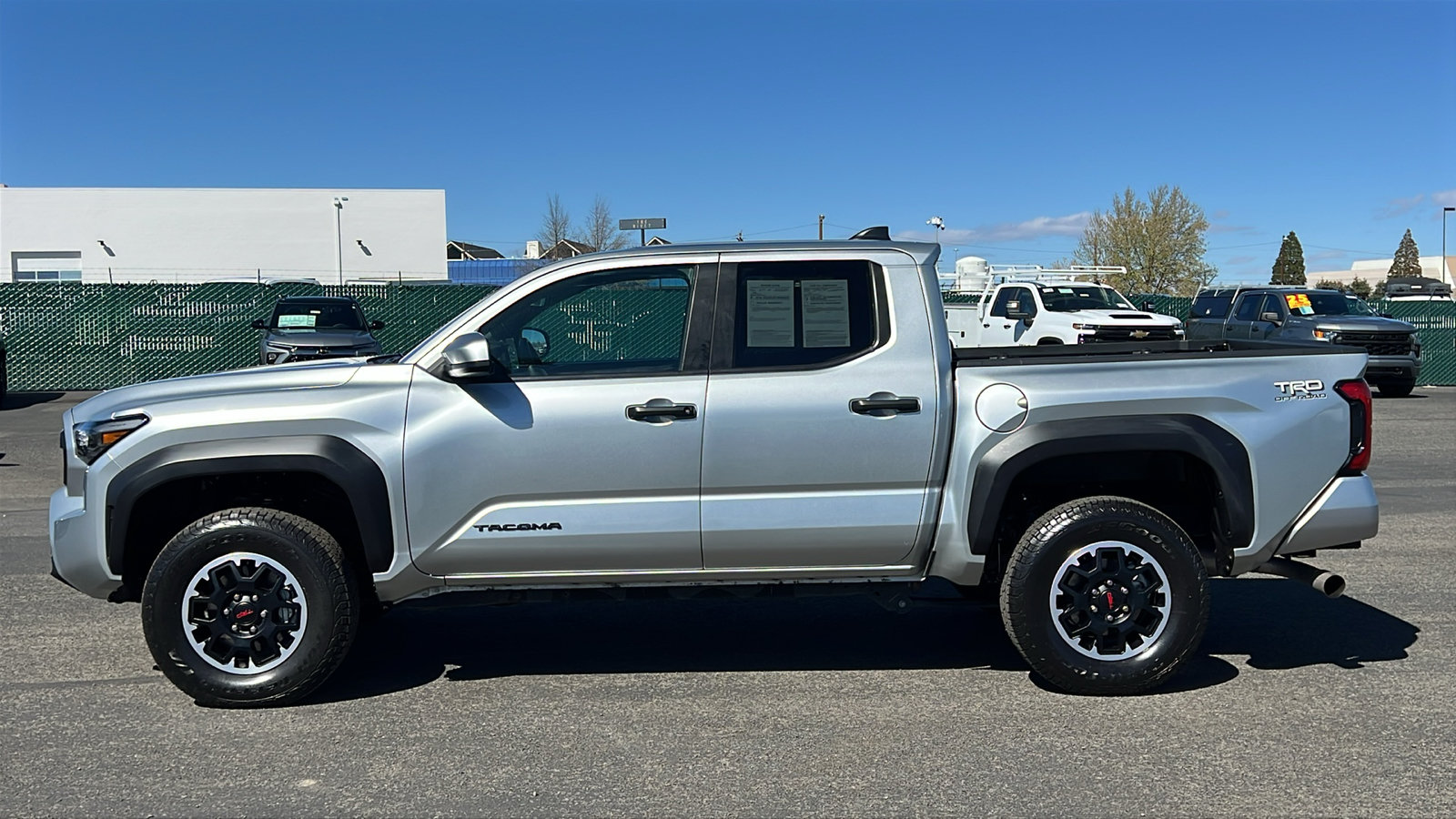 Used 2024 Toyota Tacoma TRD Off-Road AWD/4WD image 9