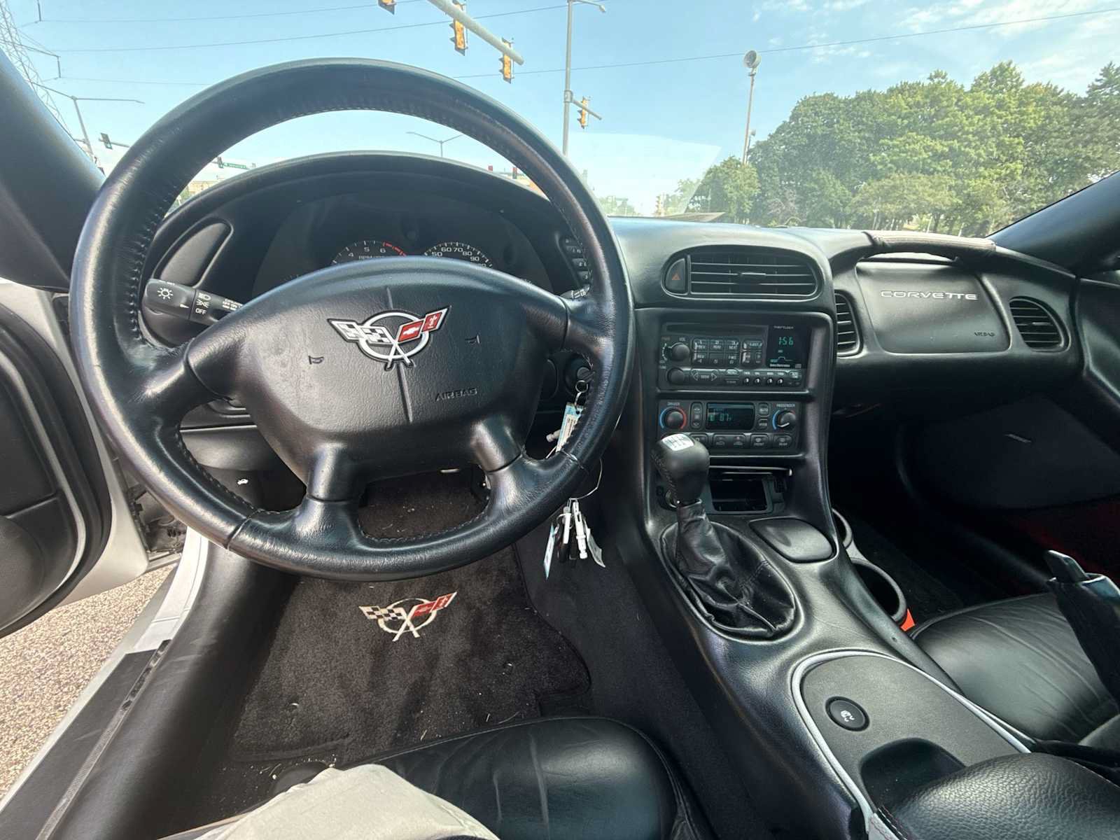 Used 1997 Chevrolet Corvette Coupe w/ Memory Pkg RWD image 18