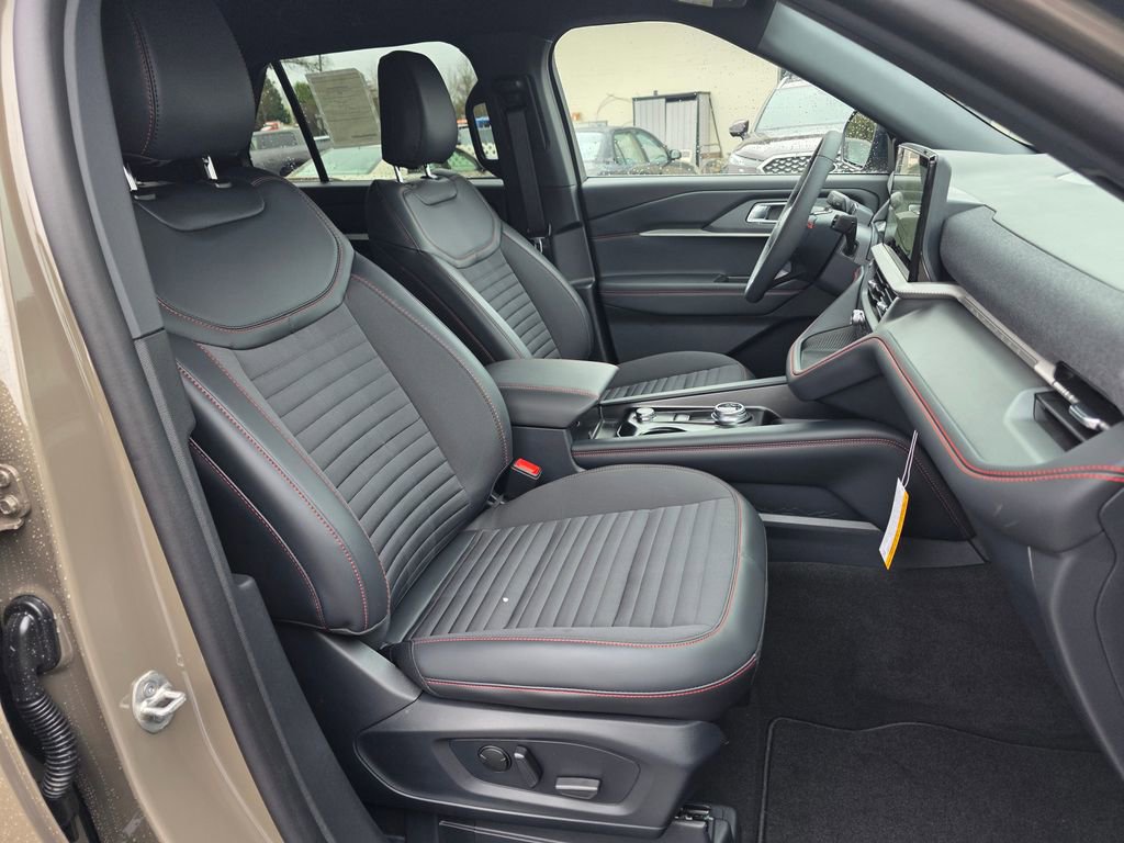 New 2026 Ford Explorer ST-Line w/ ST-Line Street Pack image 33