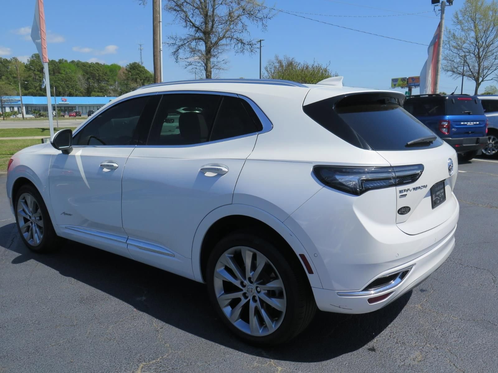Used 2023 Buick Envision Avenir AWD/4WD image 6