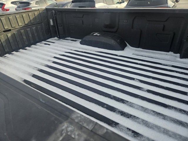 Used 2022 GMC Sierra 3500 Denali image 15