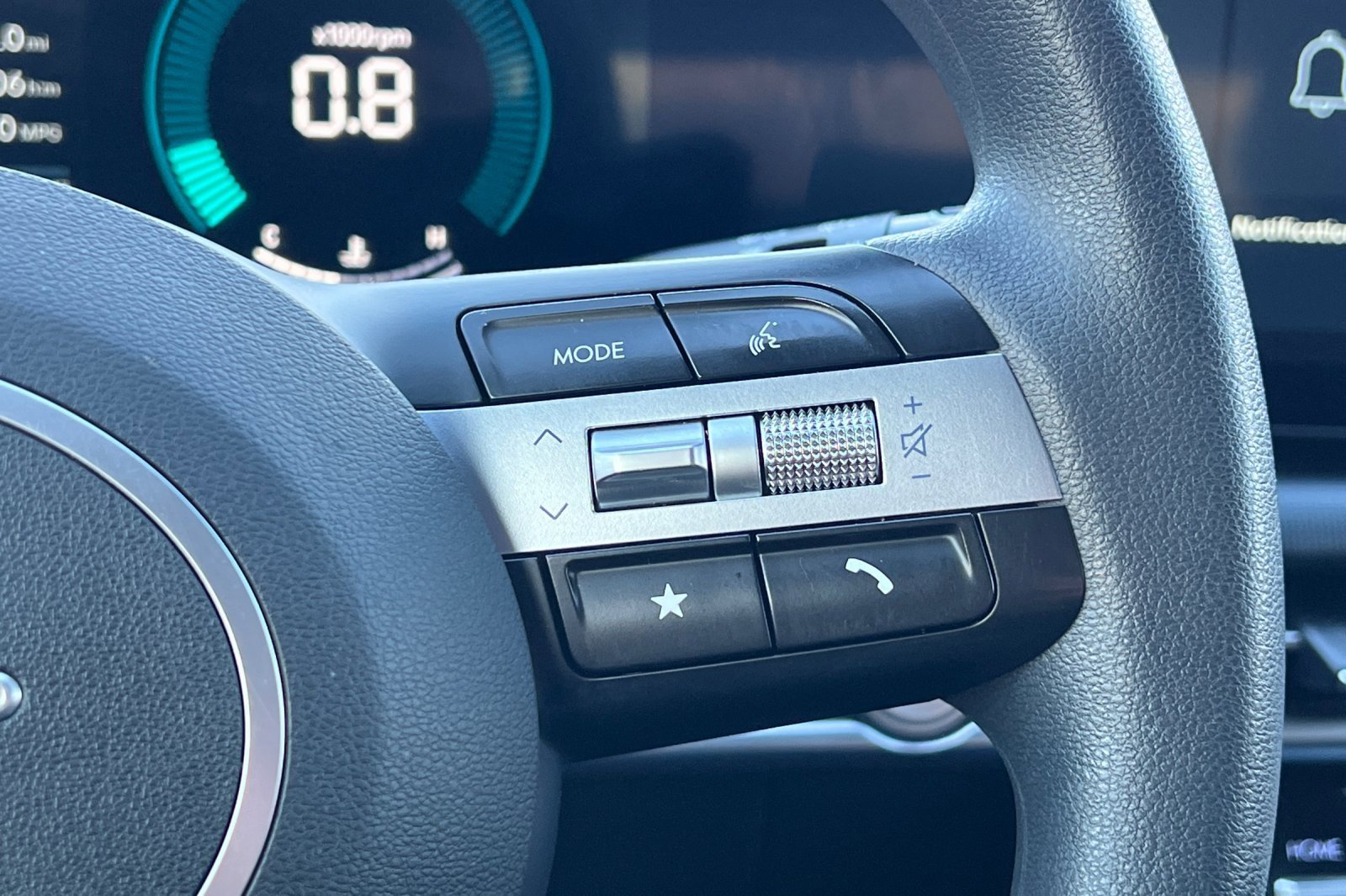 Certified 2025 Hyundai Tucson SEL image 32