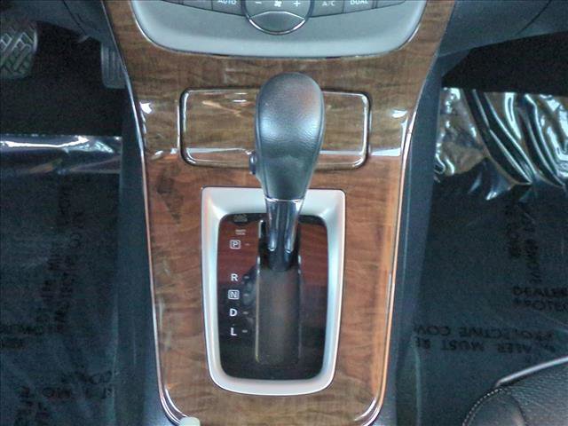 Used 2014 Nissan Sentra SL w/ Premium Package image 12