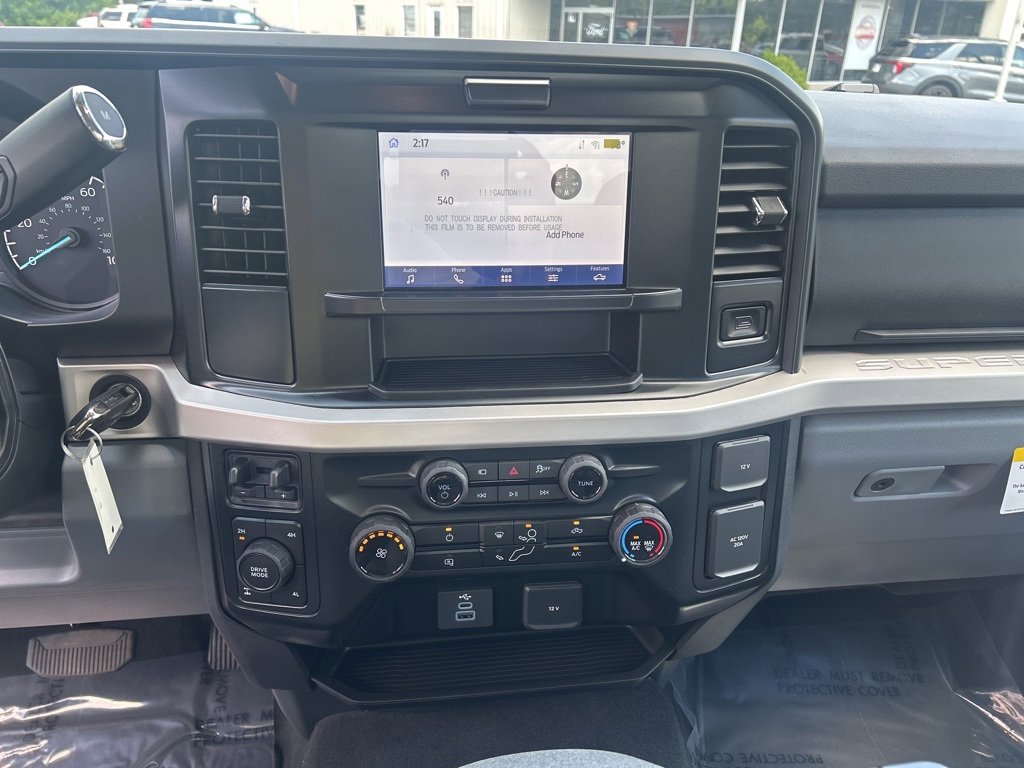 New 2025 Ford F350 XLT w/ 360-Degree Camera Package image 23