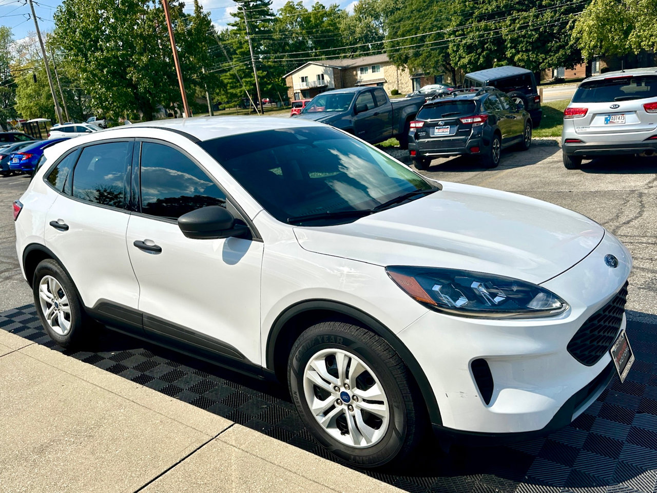 Used 2022 Ford Escape S image 2