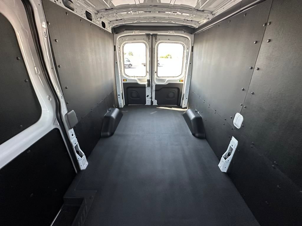 New 2025 Ford Transit 250 148 Medium Roof w/ Load Area Protection Package image 15
