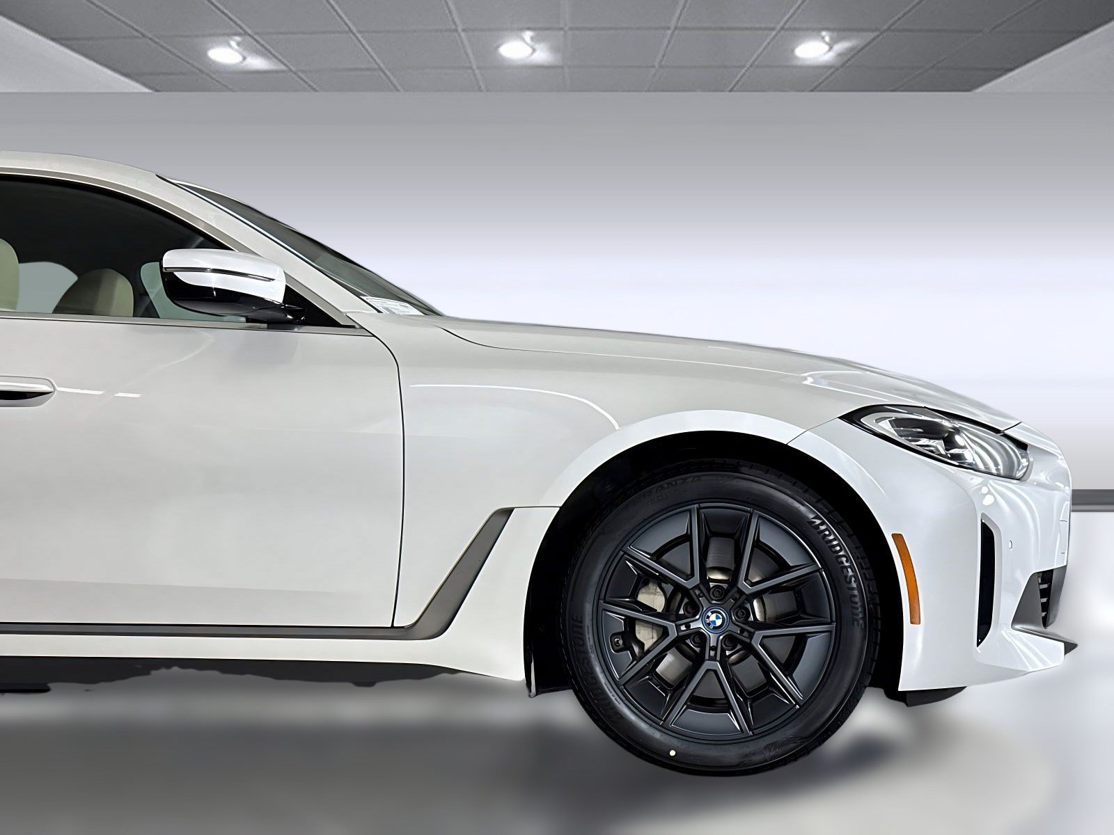 Certified 2023 BMW i4 eDrive35 RWD image 35