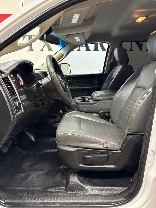 Used 2018 RAM 2500 Tradesman w/ Chrome Appearance Group AWD/4WD image 31