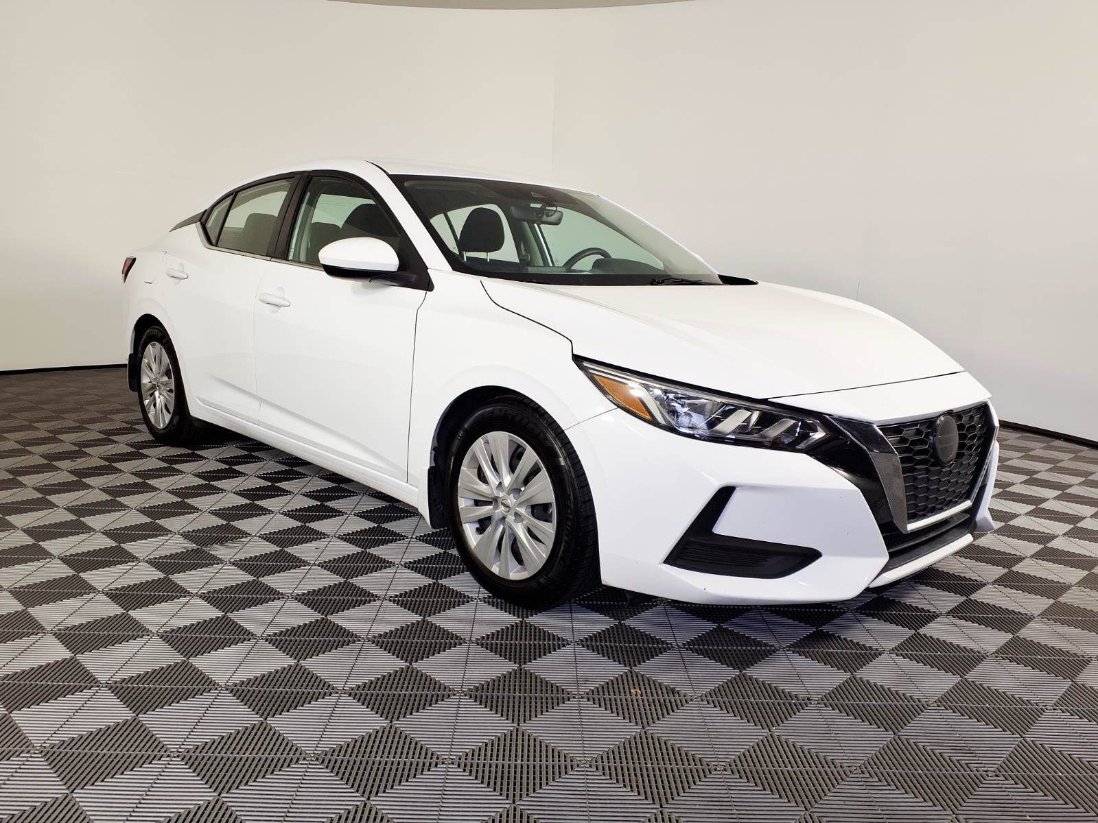 Used 2022 Nissan Sentra S w/ Electronics Package FWD image 3
