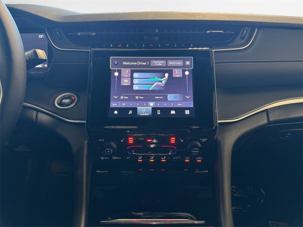 New 2025 Jeep Grand Cherokee Laredo X w/ Luxury Tech Group I image 22