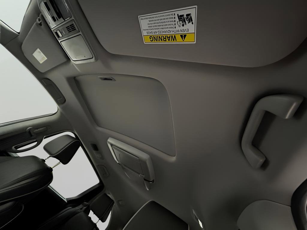 Used 2024 Honda Odyssey Elite image 25