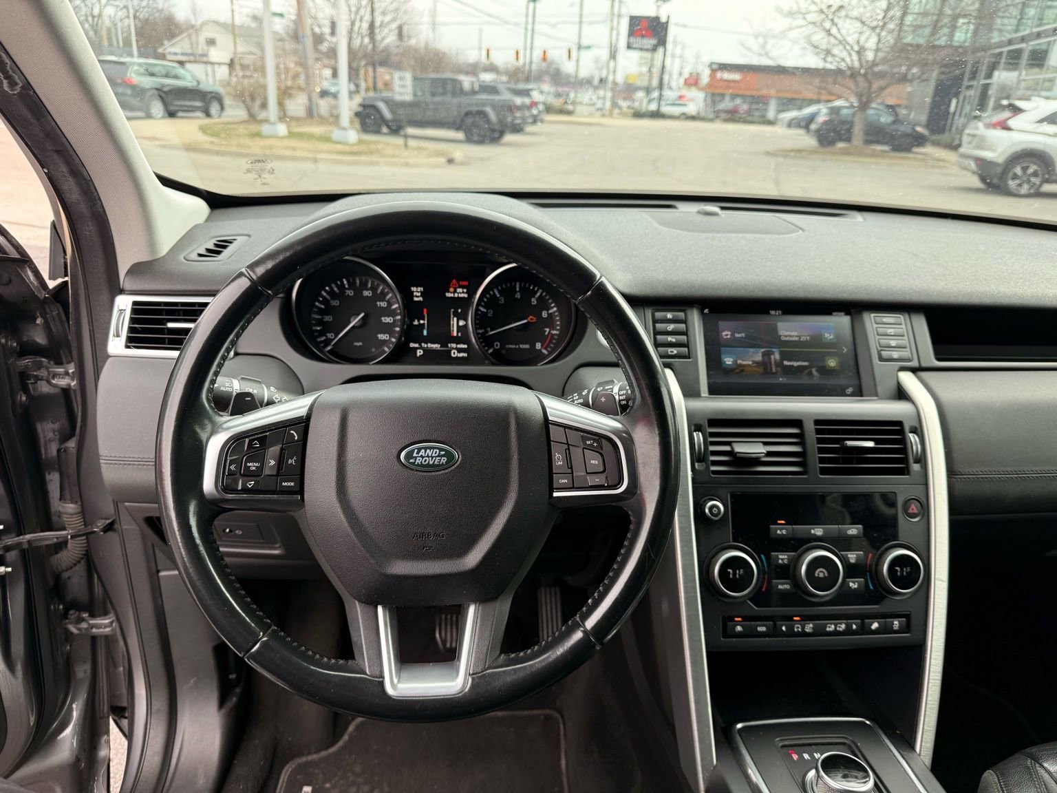 Used 2016 Land Rover Discovery Sport SE AWD/4WD image 37