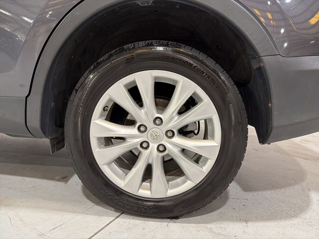 Used 2013 Toyota RAV4 Limited image 35
