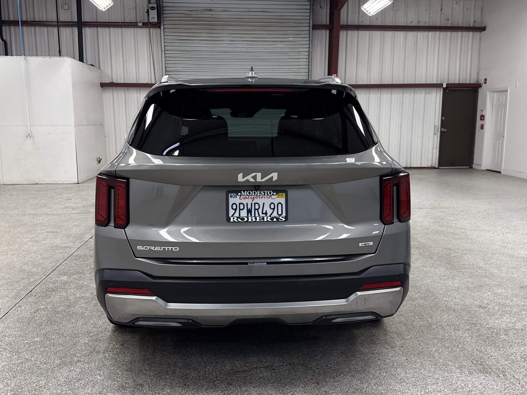 Used 2025 Kia Sorento EX w/ EX Panoramic Sunroof Package image 18