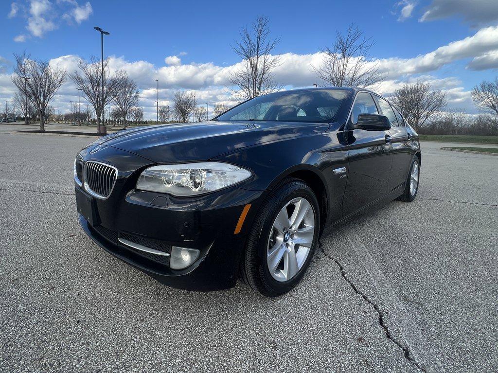 Used 2012 BMW 528i xDrive Sedan image 1