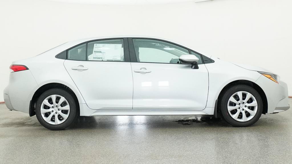 New 2026 Toyota Corolla LE FWD image 30