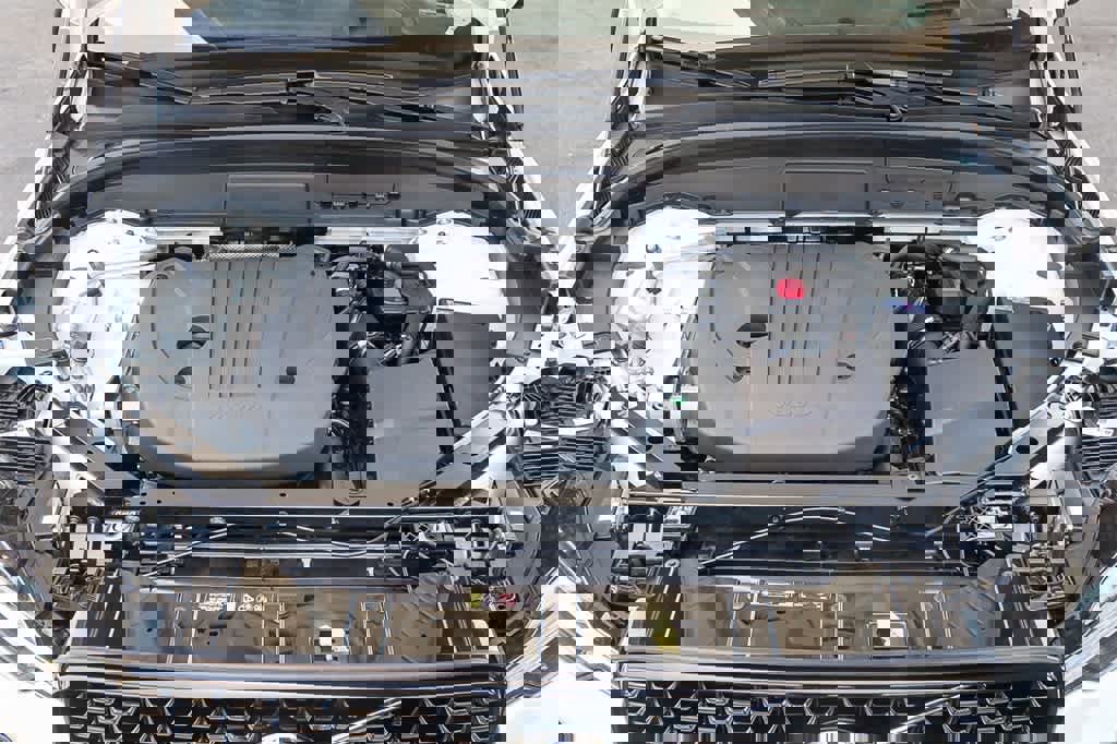 Used 2024 Volvo XC60 B5 Ultimate image 29