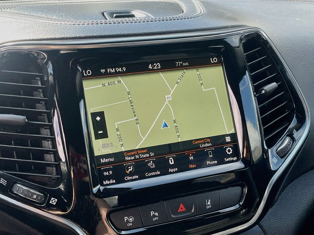 Used 2021 Jeep Cherokee High Altitude AWD/4WD image 13