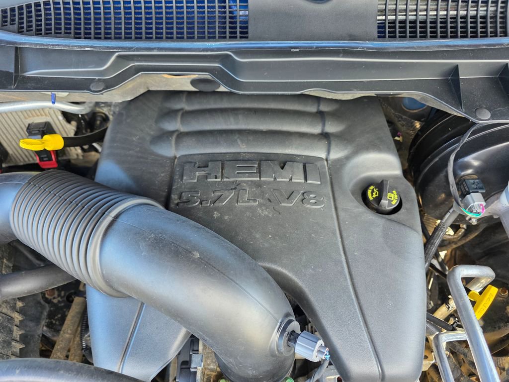 Used 2015 RAM 1500 ST w/ SXT Appearance Group AWD/4WD image 23