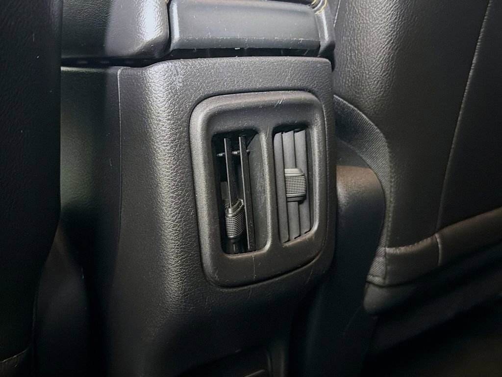 Used 2018 Jeep Compass Limited w/ Navigation Group image 26