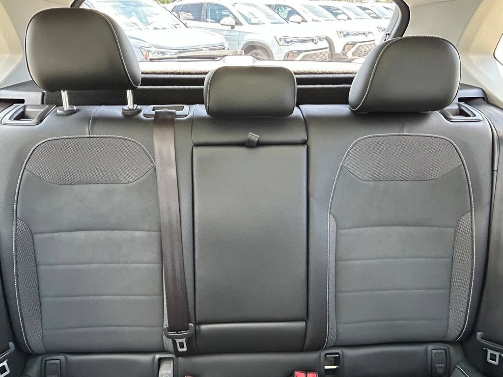 Certified 2023 Volkswagen Taos SE w/ Panoramic Sunroof Package FWD image 13