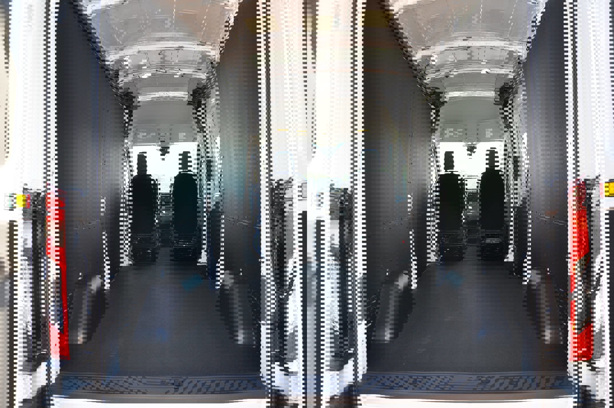 New 2026 Ford Transit 250 148 Medium Roof w/ Load Area Protection Package image 5