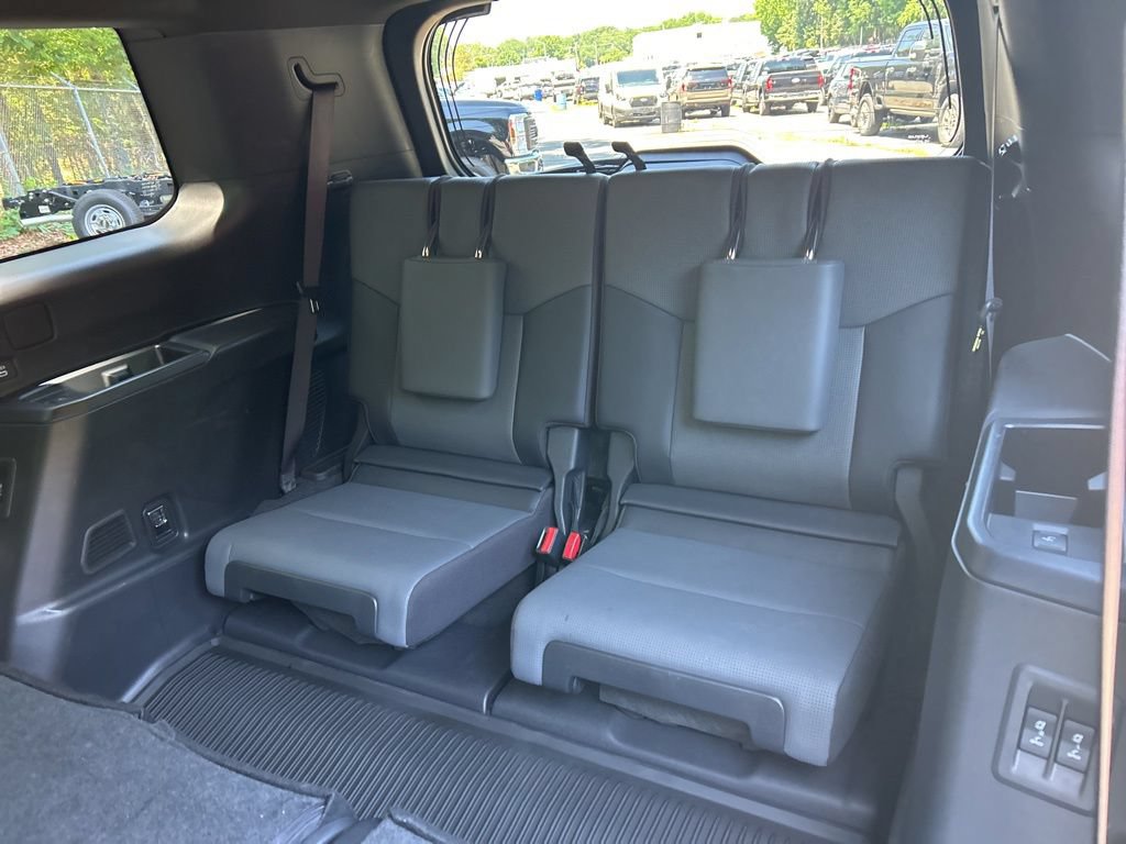 Used 2025 Lexus GX 550 w/ Cold Area Package AWD/4WD image 28