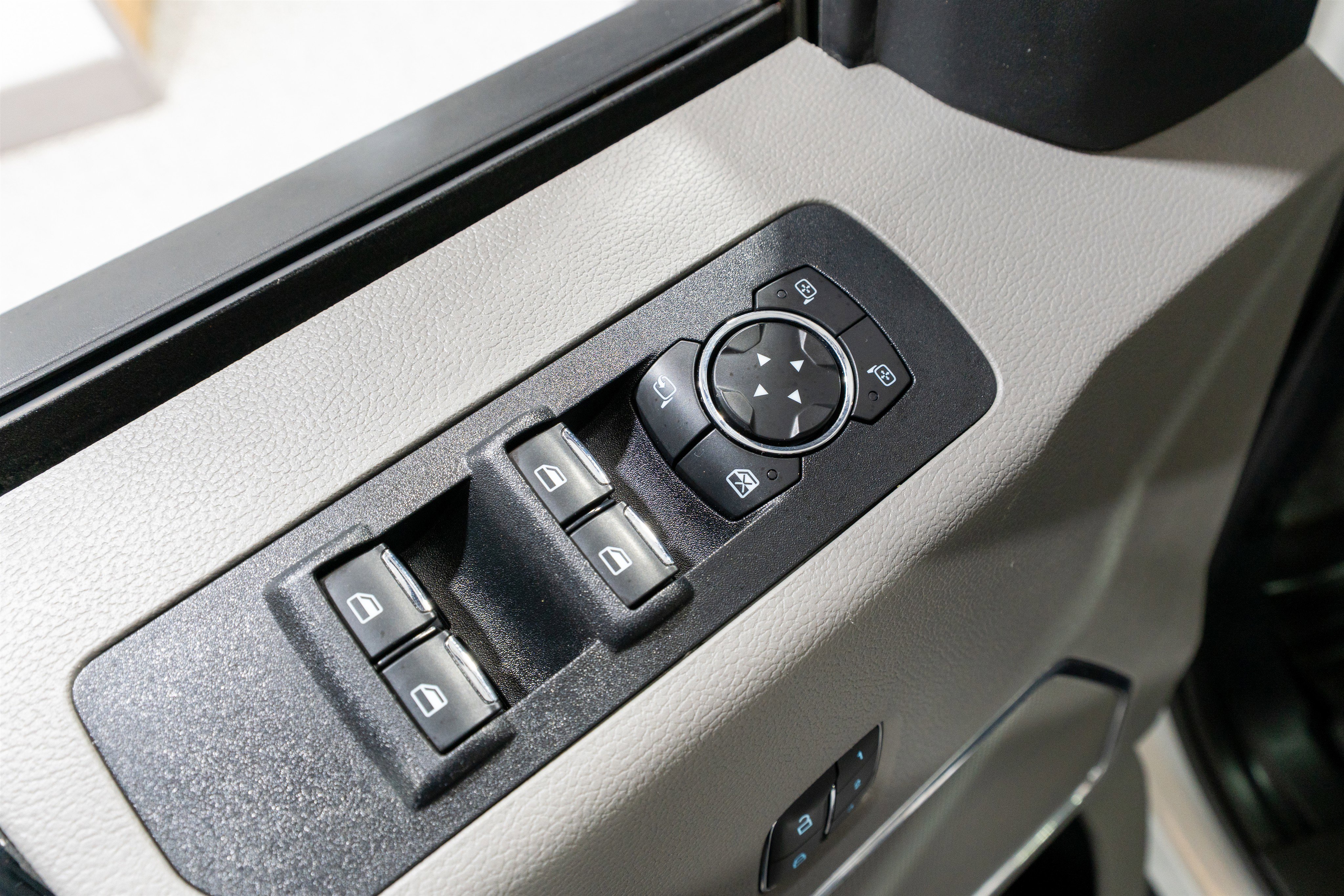 Used 2020 Ford F150 Lariat w/ Equipment Group 502A Luxury image 16