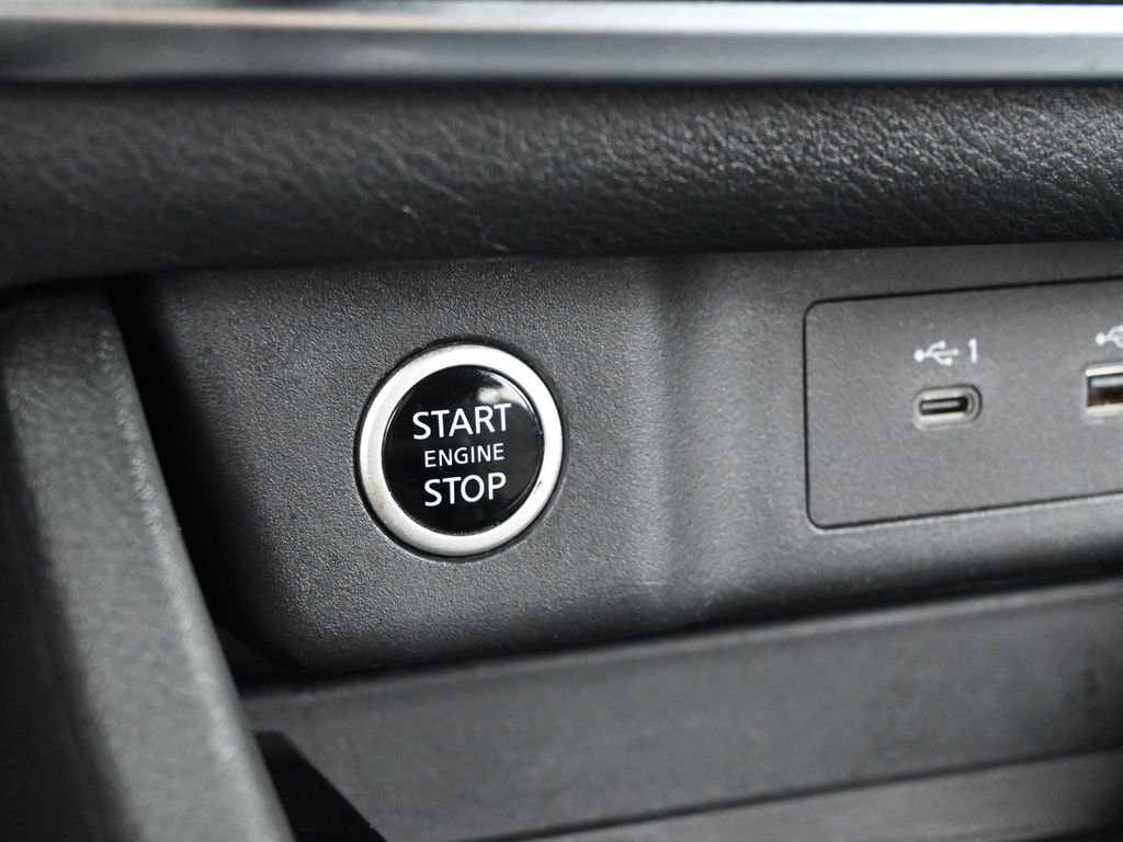 Used 2021 Nissan Rogue S image 28