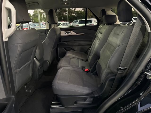 Used 2025 Ford Explorer Active image 25