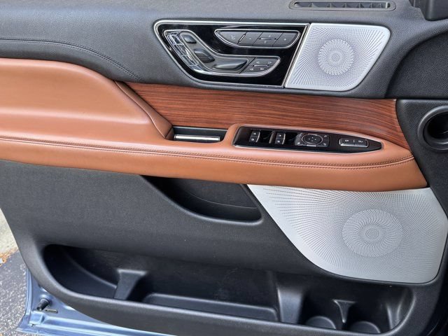 Used 2020 Lincoln Navigator L Reserve w/ Luxury Package AWD/4WD image 9